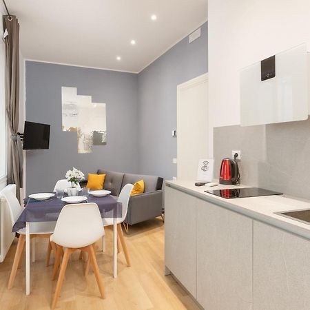 Snapstay Luxury Apartments In Centro A Trieste Esterno foto