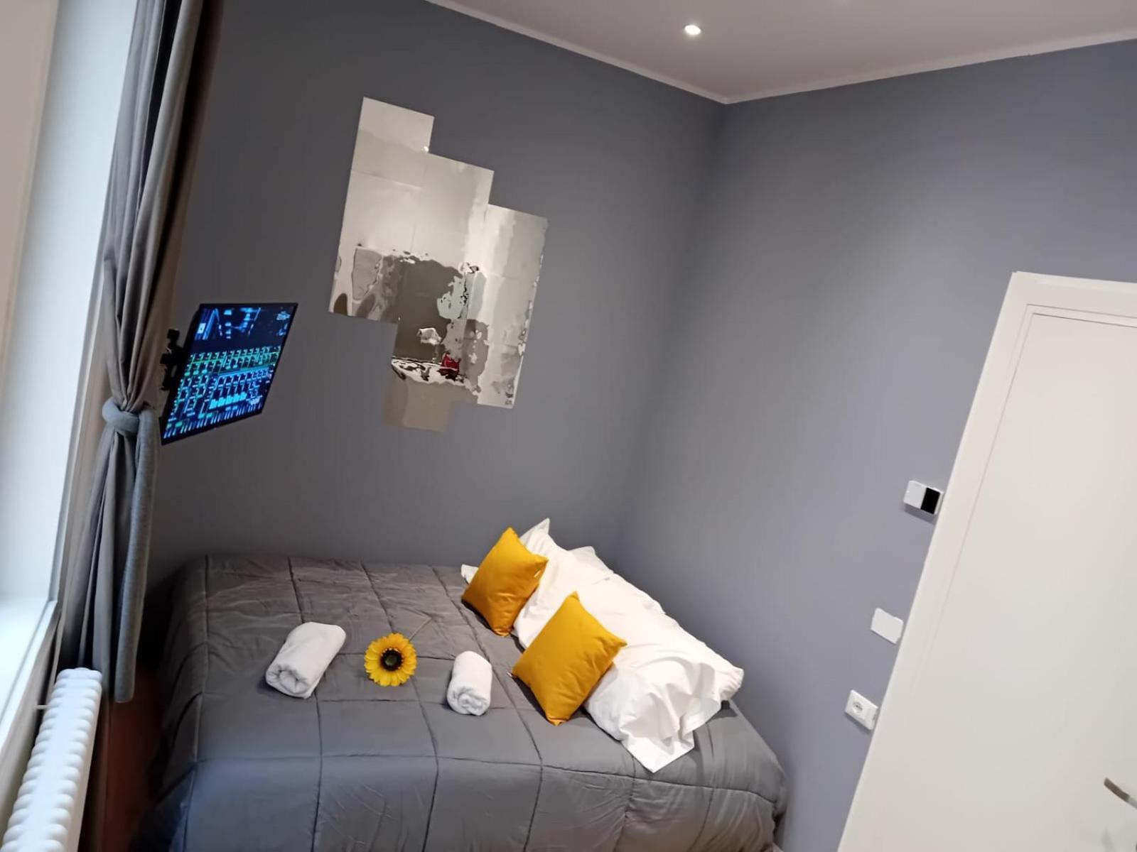 Snapstay Luxury Apartments In Centro A Trieste Esterno foto