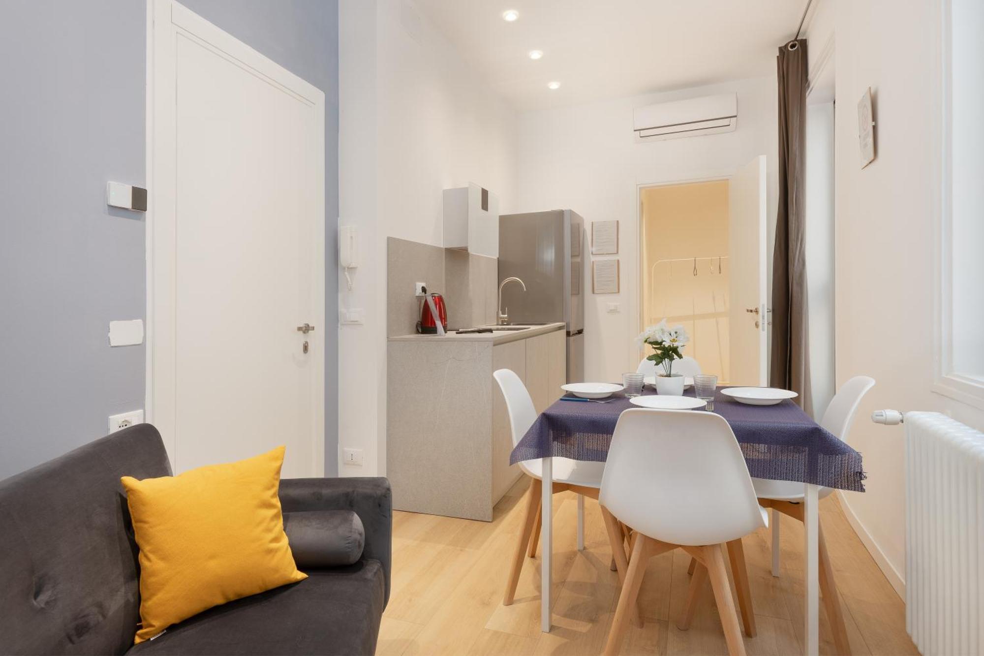 Snapstay Luxury Apartments In Centro A Trieste Esterno foto