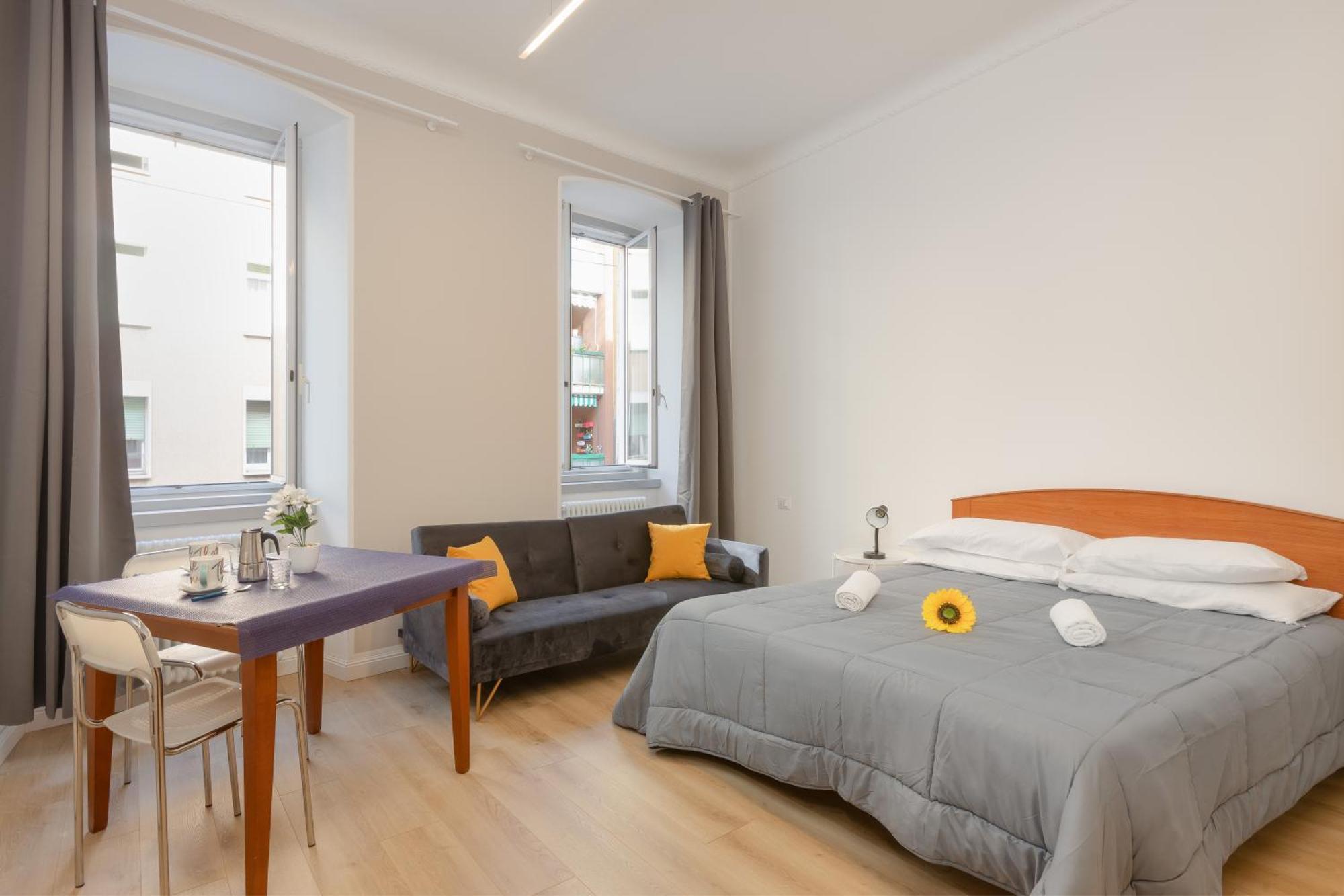 Snapstay Luxury Apartments In Centro A Trieste Esterno foto