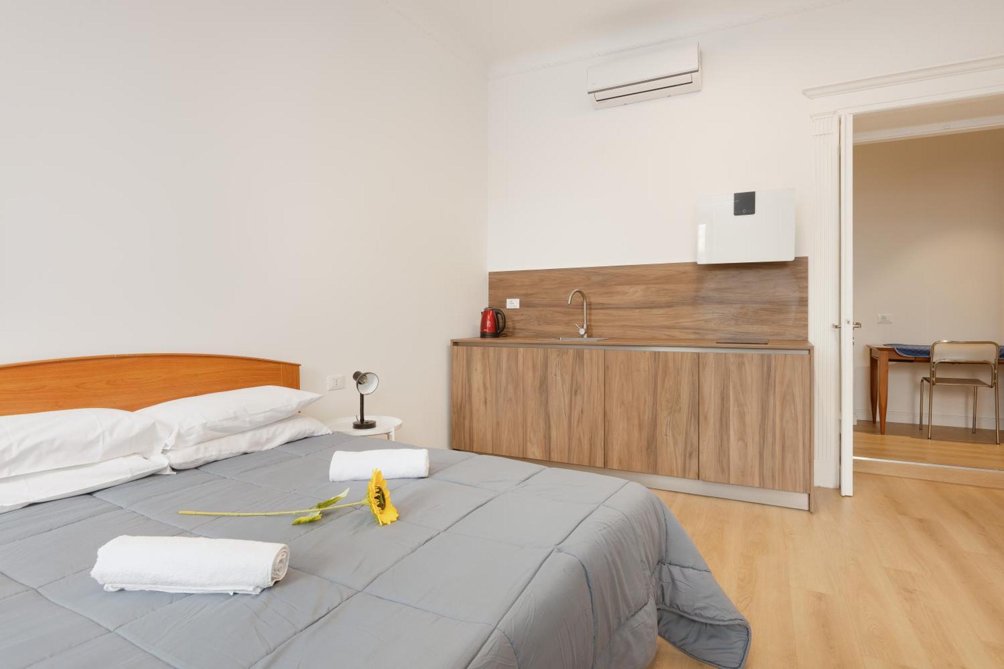 Snapstay Luxury Apartments In Centro A Trieste Esterno foto