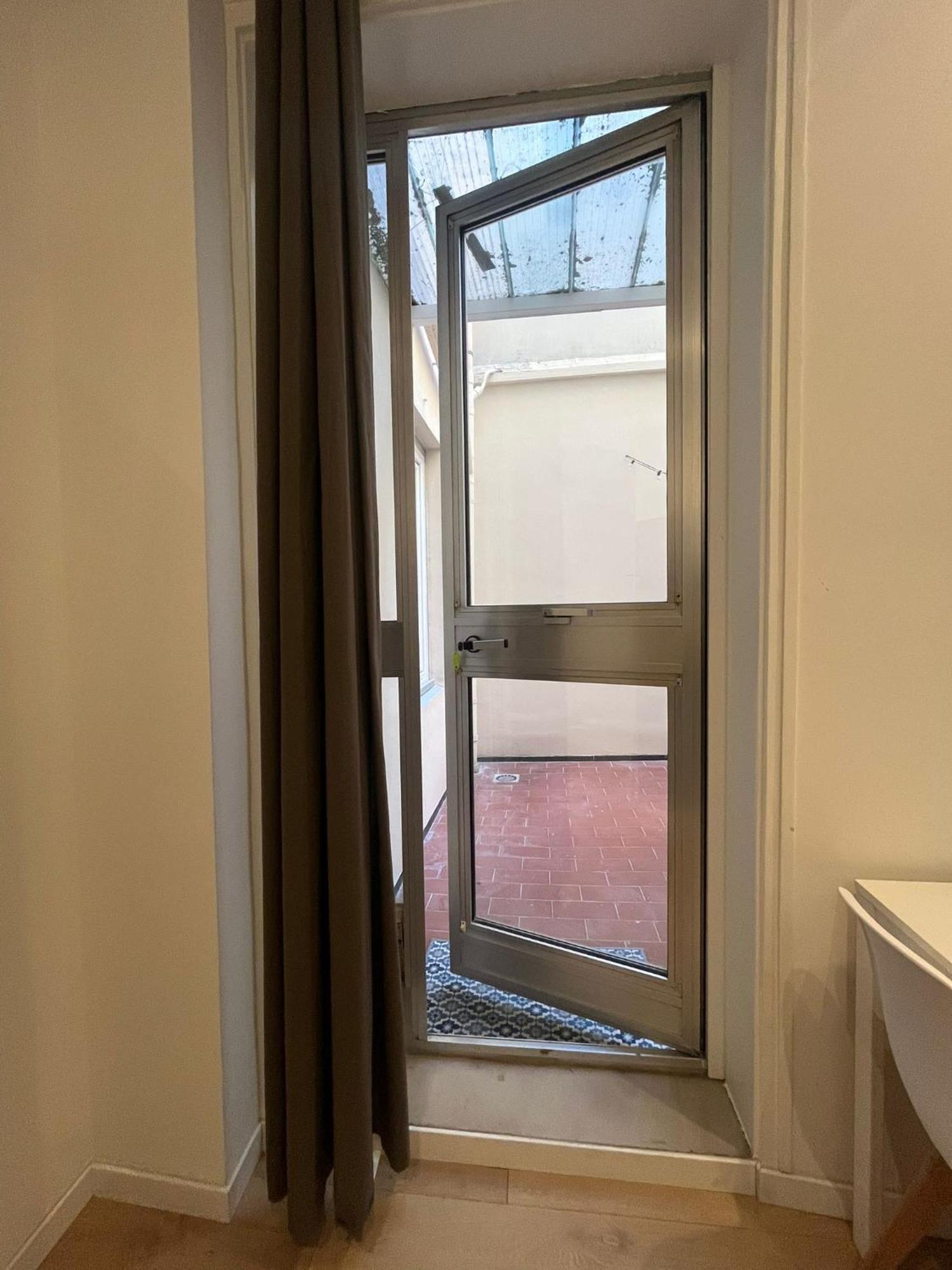 Snapstay Luxury Apartments In Centro A Trieste Esterno foto
